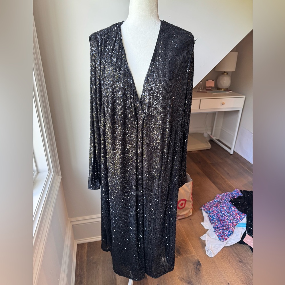 H&M Black Sequin Long Sleeve V-Neck Dress